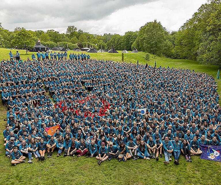 1800 deutsche Pfadfinder, die sich kürzlich zum Vorlager in Immenhausen trafen, werden im Juli das größte Treffen weltweit in den USA besuchen. 1800 deutsche Pfadfinder, die sich kürzlich zum Vorlager in Immenhausen trafen, werden im Juli das größte Treffen weltweit in den USA besuchen.
