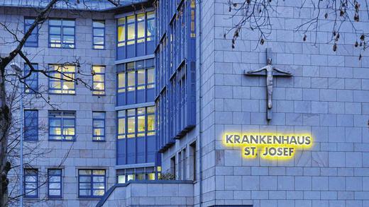 Das Krankenhaus St. Josef: Das Haus der Kongregation der Schwestern des Erlösers ist Mittelpunkt eines Gesundheitsnetzes.