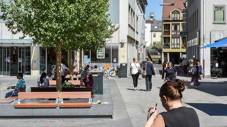 Durch die Würzburger Spiegelstraße fahren bald wieder Omnibusse durch. Foto: Thomas Obermeier Durch die Würzburger Spiegelstraße fahren bald wieder Omnibusse durch. Foto: Thomas Obermeier