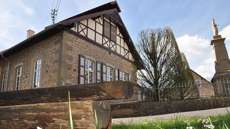 Schon von Außen zum Schmuckstück geworden: das Rügheimer Brauhaus. Schon von Außen zum Schmuckstück geworden: das Rügheimer Brauhaus.