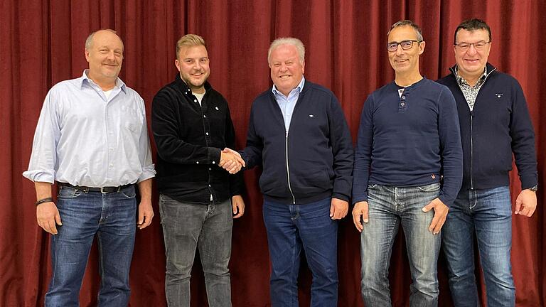 Das neue Präsidium der ESKAGE von links: 3. Präsident Franz Fleischer, Präsident Florian Dinkel, Ex-Präsident Horst Dinkel, 2. Präsident Sven Anders und Schatzmeister Thomas Horna.