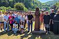 Die Schülerinnen und Schüler des Berufsvorbereitungsjahres mit (links neben der Figur) Jens Breitenbach, Alois Ort, Guardian Steffen Behr und Tobias Matheis.