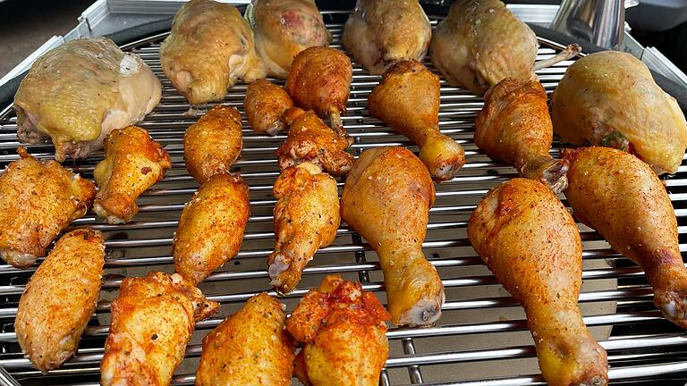 Geflügelvariationen auf dem Grill. Geflügelvariationen auf dem Grill.