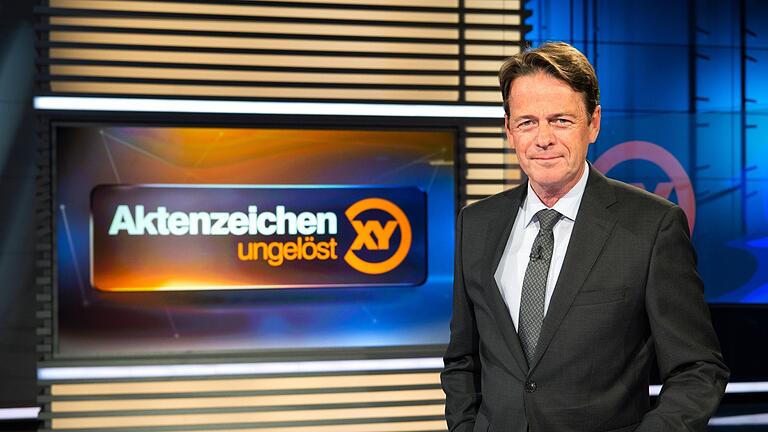 Moderator Rudi Cerne.jpeg       -  ZDF-Moderator Rudi Cerne stellt den Zuschauern am 26. Juli wieder ungelöste Kriminalfälle bei 'Aktenzeichen XY ... ungelöst' vor. Alle Infos zur Übertragung im TV und Stream gibt es hier.