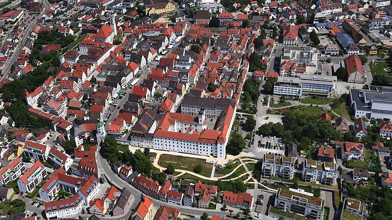 Luftbild Gunzburg.jpeg       -  Der Prozess um einen Mann, der seine Partnerin im Januar in Günzburg getötet haben soll, ist am Mittwoch am Landgericht Memmingen gestartet.