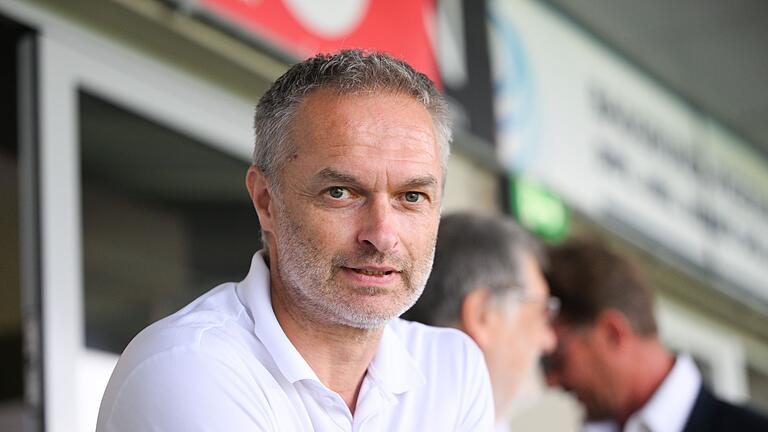 Christian Wück       -  Der neue Coach der DFB-Frauen feiert im Wembley-Stadion sein Debüt.