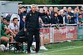 Abtswinds Trainer Claudiu Bozesan gibt seinen Spielern beim Auswärtsspiel gegen den FV 04 Würzburg Anweisungen. Es ist bislang die einzige Partie, die der TSV Abtswind in dieser Bayernliga-Saison gewonnen hat.