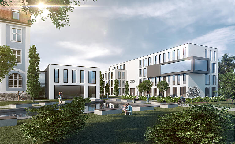 Eine mögliche Variante aus der Konzeptstudie, die das Rottendorfer Büro Menig & Partner für einen Erweiterungsbau am Landratsamt erstellt hat. Die Kosten samt Tiefgarage werden auf rund 30 Millionen Euro geschätzt. Eine mögliche Variante aus der Konzeptstudie, die das Rottendorfer Büro Menig & Partner für einen Erweiterungsbau am Landratsamt erstellt hat. Die Kosten samt Tiefgarage werden auf rund 30 Millionen Euro geschätzt.