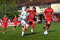 FC Fuchsstadt: Unentschieden gegen den TSV Schammelsdorf       -  Den TSV Schammelsdorf in Führung gebracht hatte Johannes Lang (links), der hier Fuchsstadts Nico Neder entwischt ist.