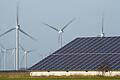 Im Sommer scheint die Sonne länger, dafür gibt es im Winter mehr Wind. So ergänzen sich die beiden wichtigen erneuerbaren Energieträger sehr gut, auch für das Regionalwerk Haßberge.