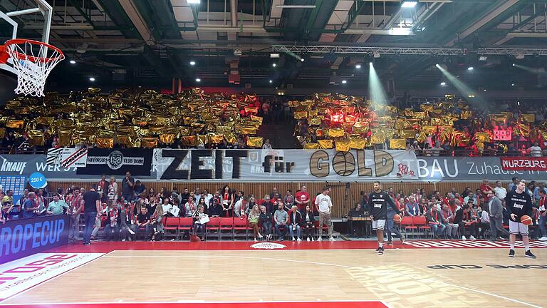 Mit einer Niederlage gegen Sassari endete das letzte Europaabenteuer der Würzburg Baskets, auch wenn die Fans sich vor der Partie etwas anderes gewünscht hatten.