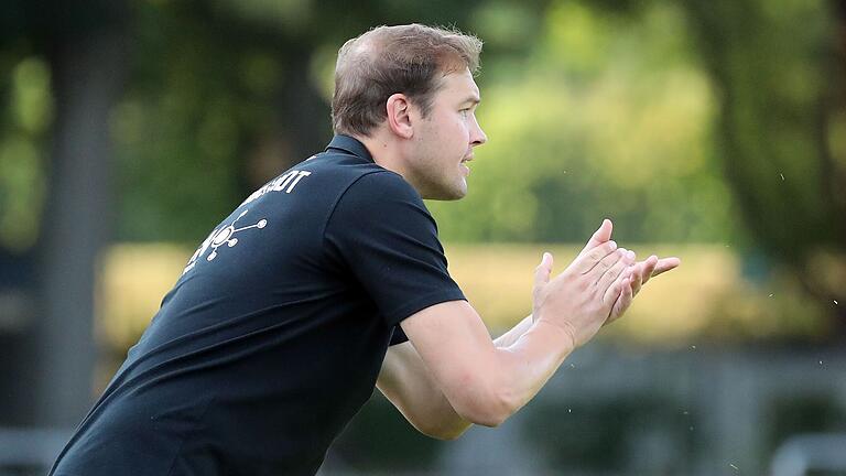 Trainer Julian Grell (TSV Aubstadt) hofft im Heimspiel gegen Türkgücü München auf Punkte für seine Mannschaft.