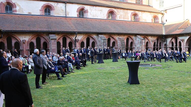 150 geladene Gäste kamen zum Festgottesdienst und dem anschließenden Empfang in Bronnbach.