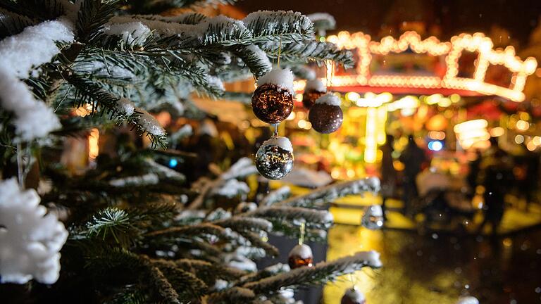 Schnee ist im Landkreis Haßberge aktuell zwar noch nicht in Sicht, die ersten Weihnachtsmärkte dafür aber schon (Symbolbild).