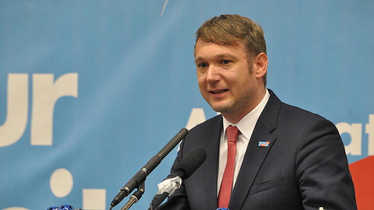 AfD Wahlkampfauftakt für die Bundestagswahl in Prichsenstadt (Lkr. Kitzingen). Im Bild:  Landesvorsitzende der AfD in Sachsen-Anhalt, André Poggenburg