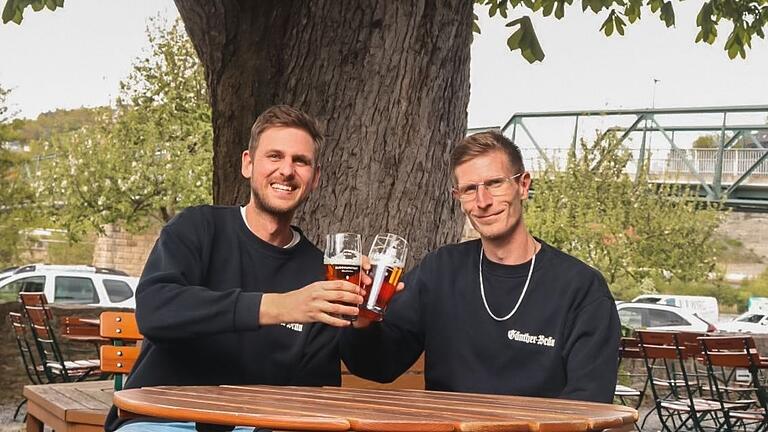 Christian Theuerzeit und Dennis Gleiß (von links) freuen sich, den Ankergarten in Zellingen Anfang Mai eröffnen zu können.