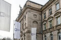 Außenaufnahmen der Neuen Universität Würzburg am Sanderring im Winter