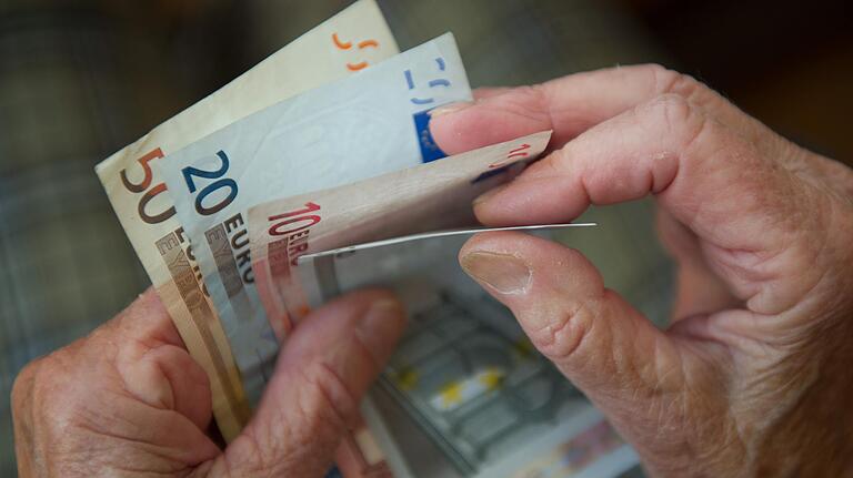 Wann lohnt es sich, zusätzliche Beiträge an die Rentenkasse zu zahlen? Wann lohnt es sich, zusätzliche Beiträge an die Rentenkasse zu zahlen? 