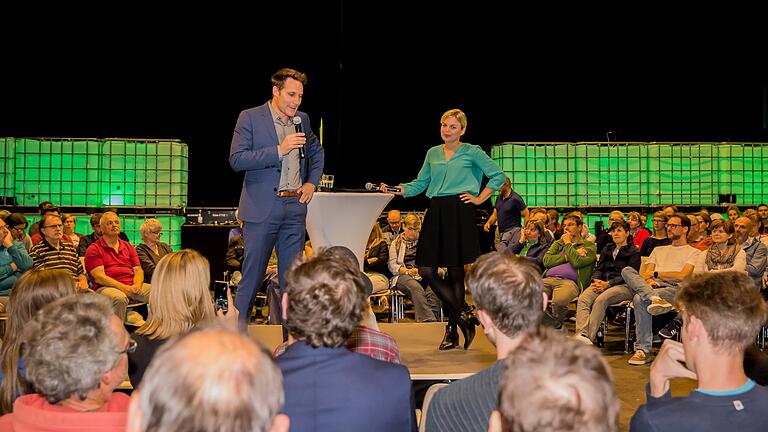 *&quot;Frag das Grünen-Spitzenduo“* mit Katharina Schulze und Ludwig Hartmann in der Posthalle Würzburg. Foto: Dita Vollmond