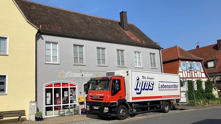 Der Krämerladen Wiesenbronn liegt direkt in der Ortsmitte. Doch sogar da lockt die 24-Stunden-Einkaufsmöglichkeit Diebe an. Der Krämerladen Wiesenbronn liegt direkt in der Ortsmitte. Doch sogar da lockt die 24-Stunden-Einkaufsmöglichkeit Diebe an. 