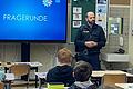 Marvin Mögle von der Polizeiinspektion Marktheidenfeld zu Gast an der Mittelschule Marktheidenfeld.