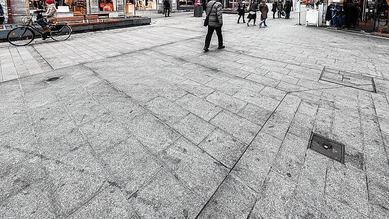 So sieht es jetzt aus: Gebrauchsspuren, aber keine Flecken und Streifen mehr.