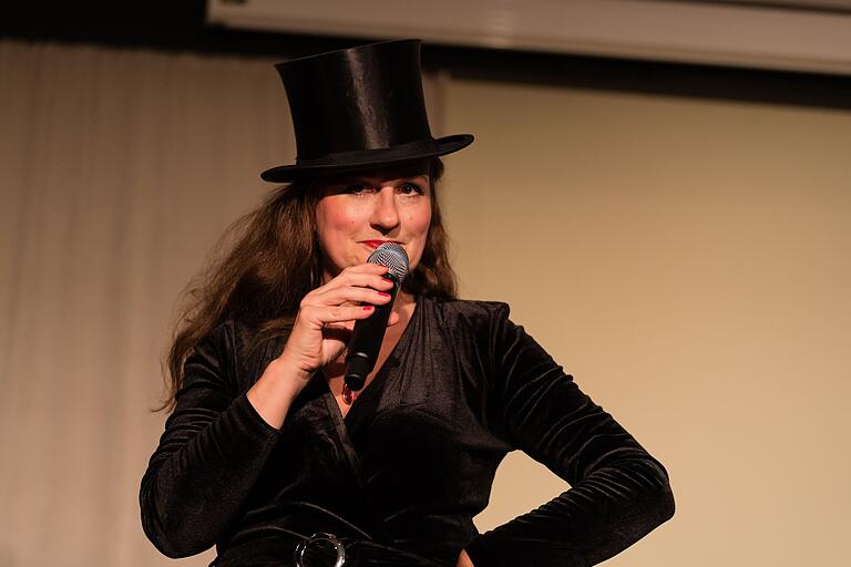 Nicht nur auf der Bühne im Theaterhaus in Gerolzhofen: Silvia Kirchhof. Nicht nur auf der Bühne im Theaterhaus in Gerolzhofen: Silvia Kirchhof.