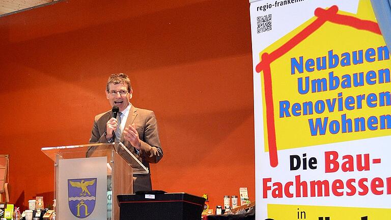 Landrat Thomas Schiebel freute sich über die regionale Messe, die auch auf den Landkreis positive Auswirkungen zeigt.