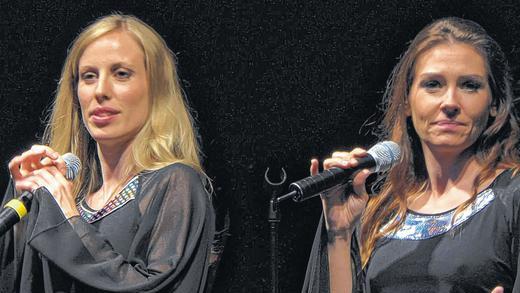 Stimmlich top: Die Sängerinnen Alexandra Sieber (Anni-Frid) und Vera Klima (Agnetha). Stimmlich top: Die Sängerinnen Alexandra Sieber (Anni-Frid) und Vera Klima (Agnetha).