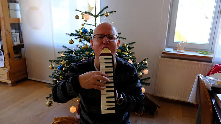 Gerhard Fischer und seine Melodika. Gerhard Fischer und seine Melodika.