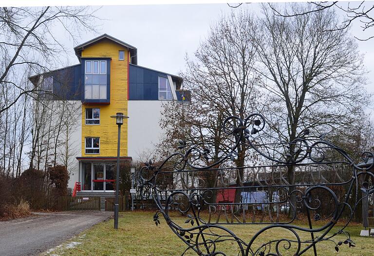 2022 wieder gut ausgelastet: das Haus am Kurpark in der Jahnpromenade, in dem seit Jahrzehnten Mutter-Kind-Kuren durchgeführt werden. 2022 wieder gut ausgelastet: das Haus am Kurpark in der Jahnpromenade, in dem seit Jahrzehnten Mutter-Kind-Kuren durchgeführt werden.