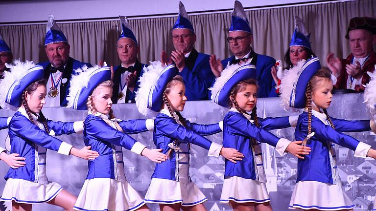 Die Sälzer Gröpf ziehen beim kommenden Fasching erstmals vom Gemeindezentrum in die Stadthalle um.