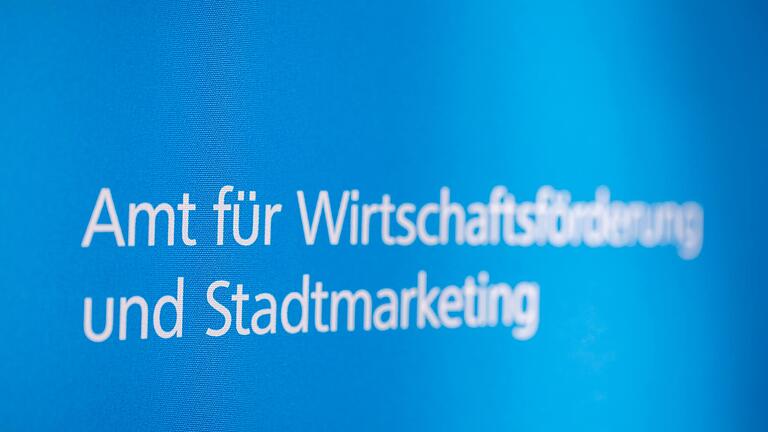 Die Wirtschaftsförderung der Stadt Schweinfurt müsse deutlich ausgebaut werden, fordert ein gemeinsamer Antrag der Stadtratsfraktionen.