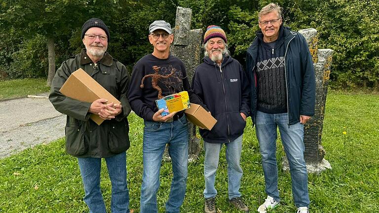 Die Sieger des 6. Super-Mêlée-Boule-Turniers in Dettelbach. Die Sieger des 6. Super-Mêlée-Boule-Turniers in Dettelbach.
