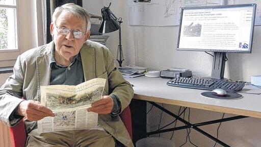 Augenzeuge des Oberelsbacher Bomberabsturzes: Der Düsseldorfer Edgar Klein war vor Ort, als im April 1944 bei Oberelsbach ein US-Bomber abstürzte. Auf einer historischen Aufnahme, die diese Zeitung zusammen mit einem Bericht im April dieses Jahres veröffentlichte, ist Edgar Klein als Knabe zu sehen. An den Main-Post-Artikel kam er über einen Oberstreuer Bekannten. Augenzeuge des Oberelsbacher Bomberabsturzes: Der Düsseldorfer Edgar Klein war vor Ort, als im April 1944 bei Oberelsbach ein US-Bomber abstürzte. Auf einer historischen Aufnahme, die diese Zeitung zusammen mit einem Bericht im April dieses Jahres veröffentlichte, ist Edgar Klein als Knabe zu sehen. An den Main-Post-Artikel kam er über einen Oberstreuer Bekannten.