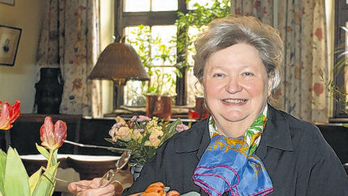 Blumen und Glückwünsche: Ohne den täglichen Restaurant-Betrieb hat es Anneliese Schwarzmann mittlerweile ruhiger. Blumen und Glückwünsche: Ohne den täglichen Restaurant-Betrieb hat es Anneliese Schwarzmann mittlerweile ruhiger.
