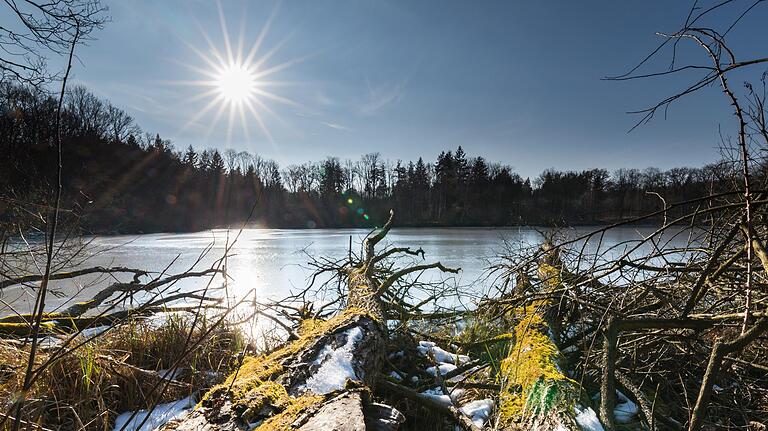 Der Wolfssee ist Bestandteil der Traumrunde im Stadtteil Dornheim. Dort&nbsp; zeigt sich die Natur von ihrer strahlendsten Seite.