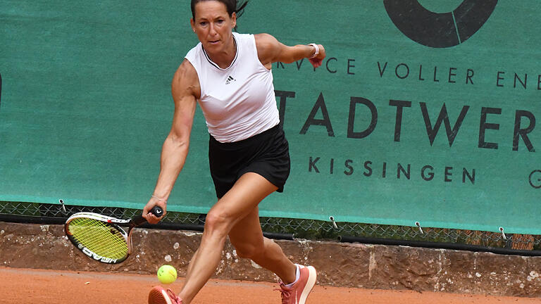 Senioren-Open Bad Kissingen       -  Kerstin Kaiser vom TC Hainstadt verlor im Finale der Damen-50.