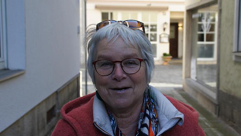 Brigitte Möller isst gerne Kuchen. Weil sie darauf nicht verzichten will, backt die Mellrichstädterin nun häufiger zu Hause. Brigitte Möller isst gerne Kuchen. Weil sie darauf nicht verzichten will, backt die Mellrichstädterin nun häufiger zu Hause.