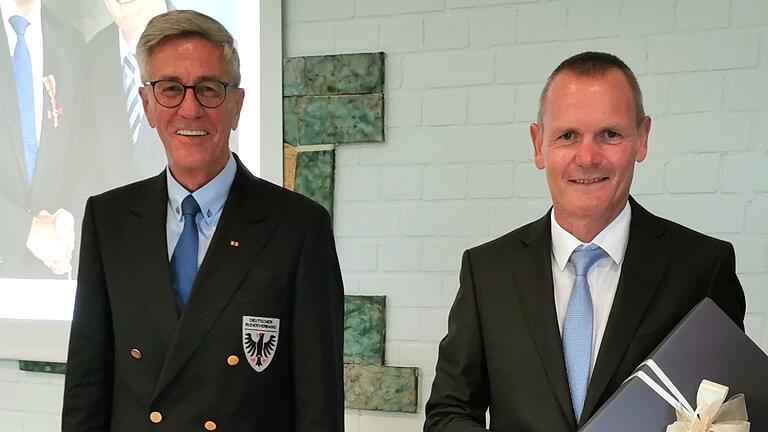 Der Vorsitzende des Deutschen Ruderverbandes Siegfried Kaidel (links) und Thomas Stamm.