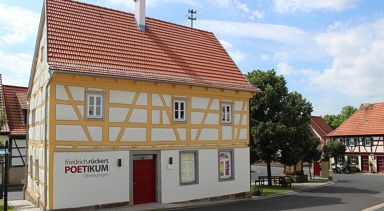 Ein weiterer der 15 bayerischen Staatspreise für Erhalt der Baukultur ging nach Unterfranken: An die Gemeinde Stadtlauringen für die Sanierung des Alten Rathauses in Oberlauringen und die dortige Einrichtung des Rückert Poetikums. Ein weiterer der 15 bayerischen Staatspreise für Erhalt der Baukultur ging nach Unterfranken: An die Gemeinde Stadtlauringen für die Sanierung des Alten Rathauses in Oberlauringen und die dortige Einrichtung des Rückert Poetikums.