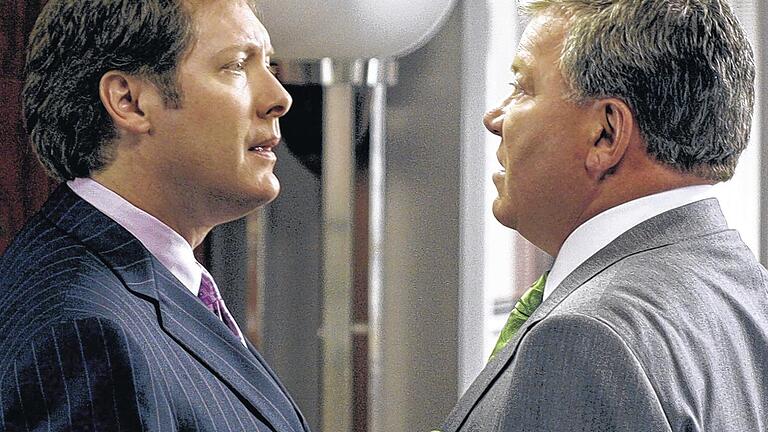 Traumhaftes Paar: James Spader (links) als Alan Shore und William Shatner als Denny Crane in „Boston Legal“. Traumhaftes Paar: James Spader (links) als Alan Shore und William Shatner als Denny Crane in „Boston Legal“.