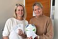 Manuela Schroll (links) und Kerstin Rosin zogen die Lose.