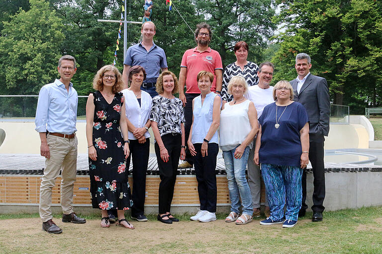 Die Jubilare der Stadtwerke Schweinfurt GmbH des Jahres 2022 für ihr 40- und 25-jähriges Dienstjubiläum.