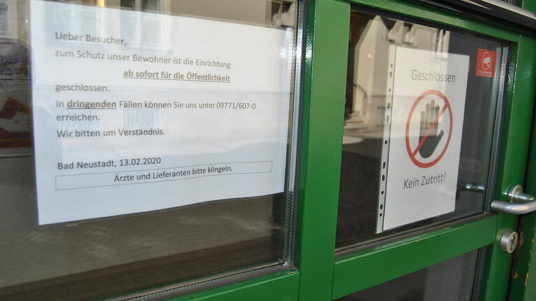 Die Vill'sche Altenstiftung ist wegen der Corona-Krise zum Schutz der Bewohner für die Öffentlichkeit geschlossen. Die Vill'sche Altenstiftung ist wegen der Corona-Krise zum Schutz der Bewohner für die Öffentlichkeit geschlossen.