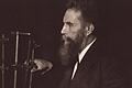 Wilhelm Conrad Röntgen auf einem Porträt von 1906 von Nicola Perscheid (Ausschnitt).