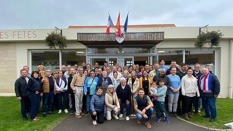 Eine 41-köpfige Delegation aus Zell besuchte die Partnergemeinde Dozulé.