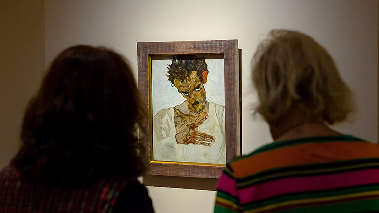 Egon Schiele, Selbstbildnis mit gesenktem Kopf, derzeit zu sehen im Museum Georg Schäfer in Schweinfurt. Egon Schiele, Selbstbildnis mit gesenktem Kopf, derzeit zu sehen im Museum Georg Schäfer in Schweinfurt.
