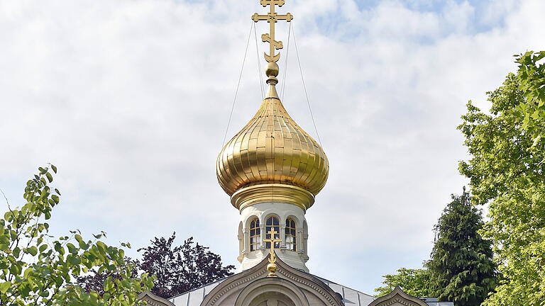 Russische Kirche in Baden-Baden.jpeg       -  Russische Kirche in Baden-Baden Die russische Kirche Baden-Baden (Baden-Württemberg) aufgenommen am 25.05.2014. In der russisch-orthodoxen Kirche Baden-Baden beten Ukrainer und Russen Seite an Seite.  Foto: Uli Deck/dpa (zu lsw Korr: «In Baden-Baden beten Russen und Ukrainer gemeinsam für den Frieden» vom 06.06.2014) ++ +++ dpa-Bildfunk +++AGENTURBILD DPA picture-alliance.com picture alliance dpa-archiv dpa-langzeitarchiv