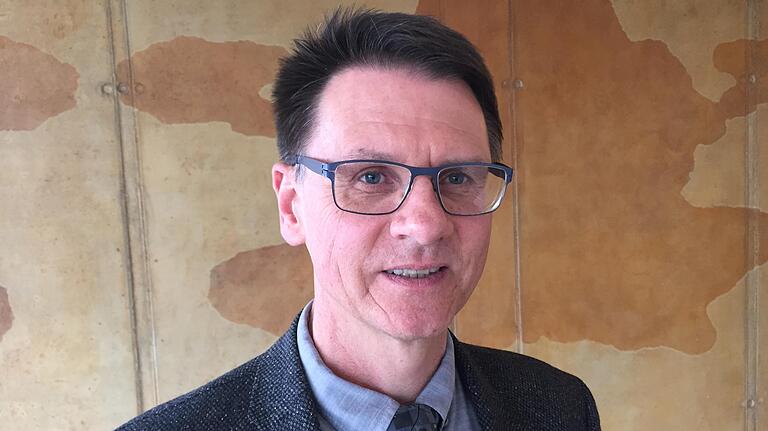Dr. Christian Pfeiffer, Facharzt für Allgemeinmedizin und regionaler Vorstandsbeauftragter der Kassenärztlichen Vereinigung für Unterfranken. Dr. Christian Pfeiffer, Facharzt für Allgemeinmedizin und regionaler Vorstandsbeauftragter der Kassenärztlichen Vereinigung für Unterfranken.
